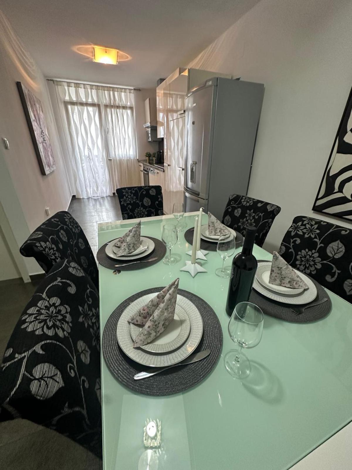 Apartment Julija Zadar Bagian luar foto