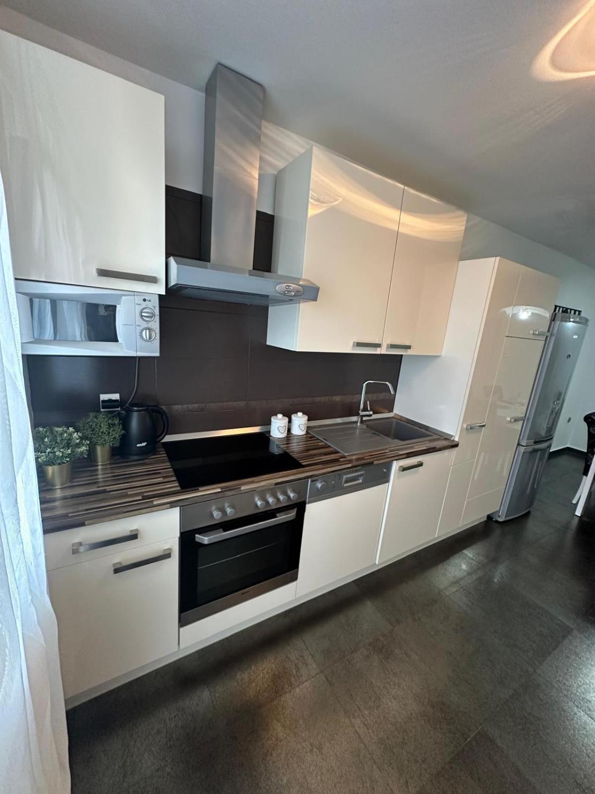 Apartment Julija Zadar Bagian luar foto